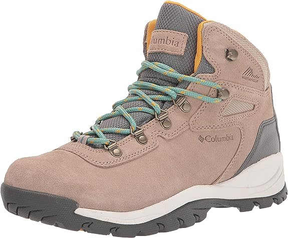 what are the best hiking shoes for wide feet